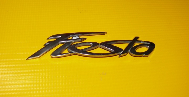 LOGO EMBLEMAT heckklappe Kofferraum "FIESTA" FORD FIESTA MK7 VII HB 3 Tür 08-13