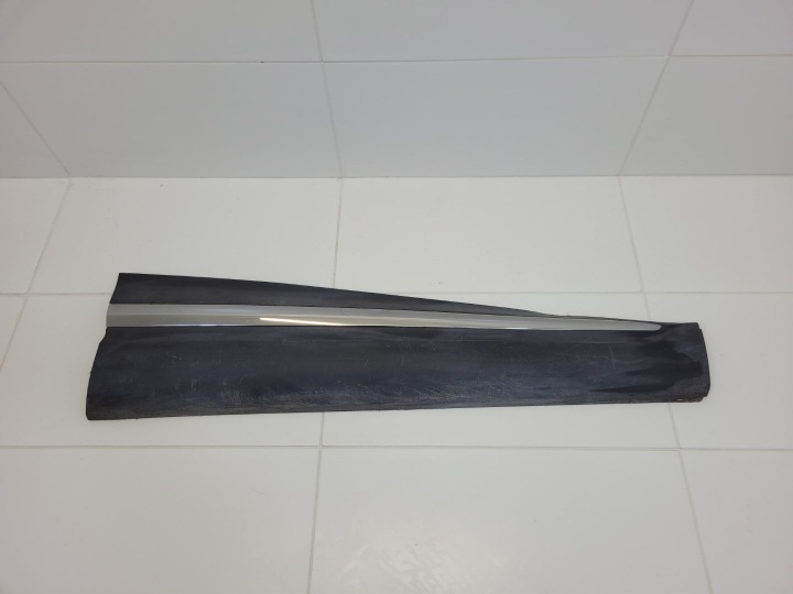 moulding door front right side Renault Kadjar 2018 801863858R