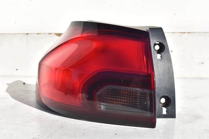 feu gauche arrière OPEL ZAFIRA C 13278784 EU