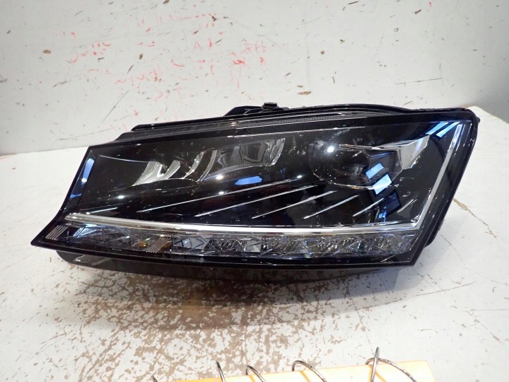 far prednji dio lijeva SKODA FABIA III LIFT 17- FULL LED