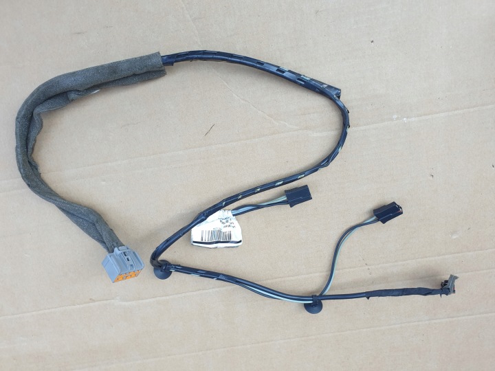 bundle wiring WTYCZKI consoles of the central VOLVO C30 OE EU