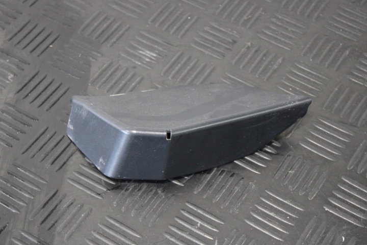 spoiler cover lights right rear part MITSUBISHI ECLIPSE CROSS LIFT