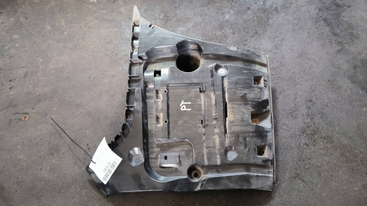 stoßstangenführung rechts heck 7183886 BMW F01 F02 750Li xDrive