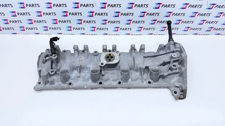 MERCEDES W118 W177 W247 cover of valves A2820100201