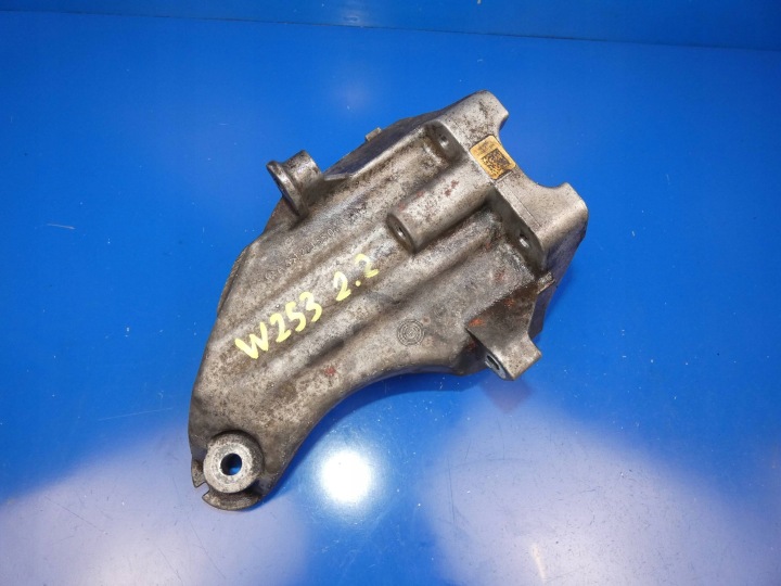 MERCEDES GLC W253 X253 C KLASA W205 W213 2.2 CDI holder holder of the engine