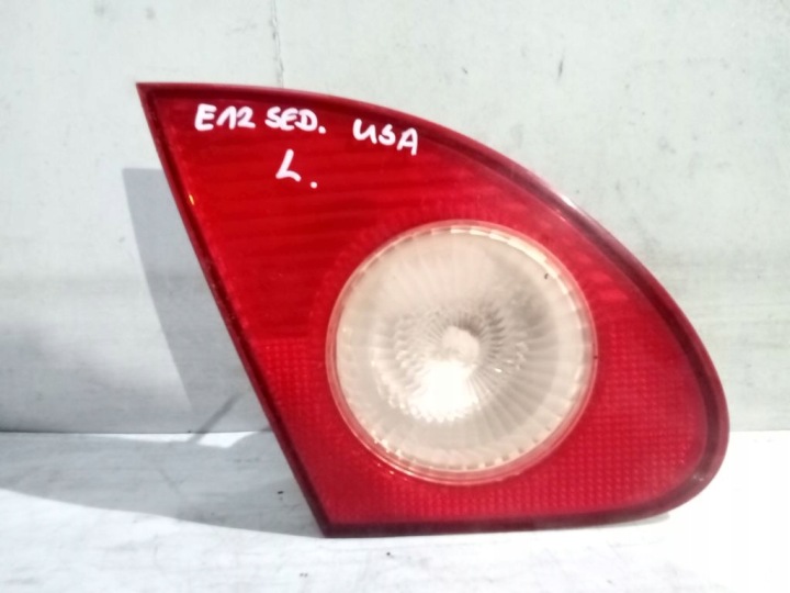 Toyota Corolla E12 Sedan USA Licht links heck hinten für die Heckklappe