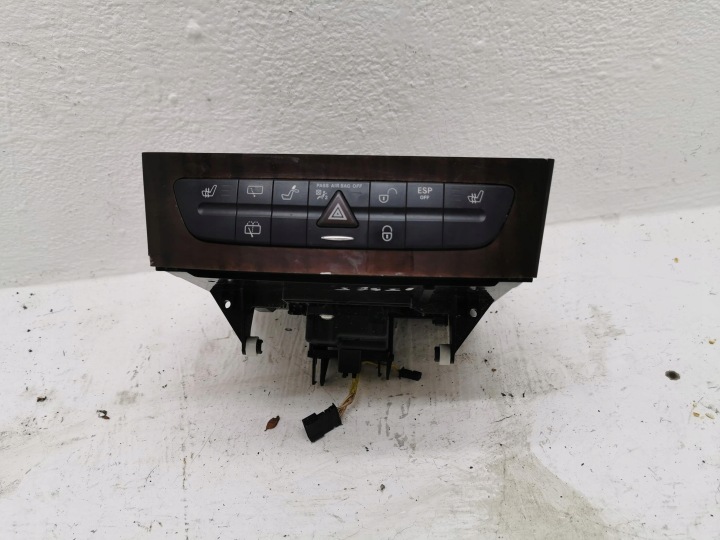 Schalter des warnblickschalters MERCEDES E-KLASA W211 02-09