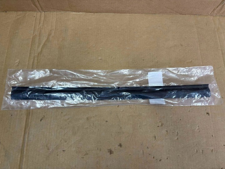 gasket windows left front MERCEDES W447 A4476730100