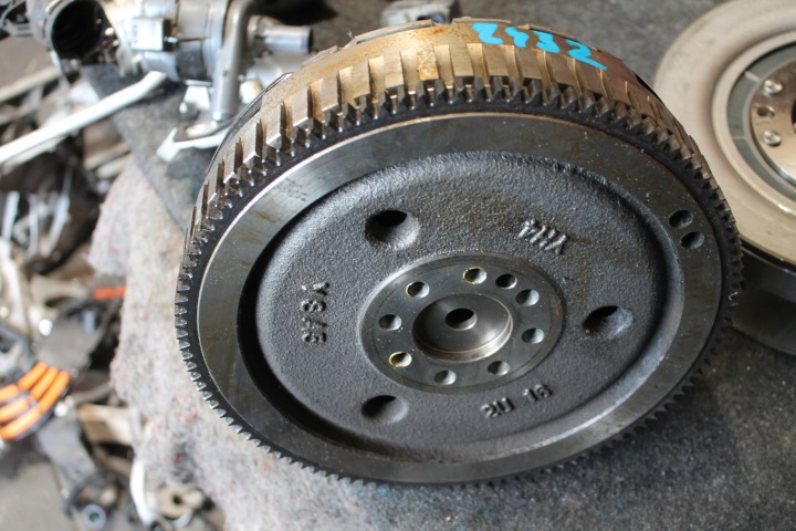 2432. wheel flywheel KIA HUNDAI 4130032AB1
