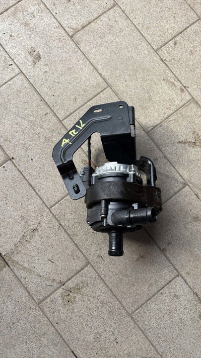 zusätzliche Wasserpumpe Renault Arkana 0392024133