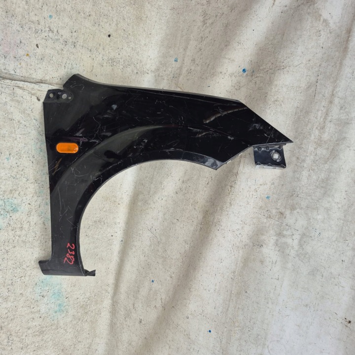 FORD FIESTA VI 6 MK6 02-08 Kotflügel vorne vorne rechts