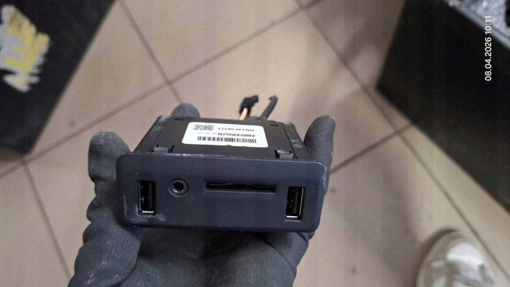 Adapter, Stecker USB Renault Espace V talisman (RFC) 280233557R