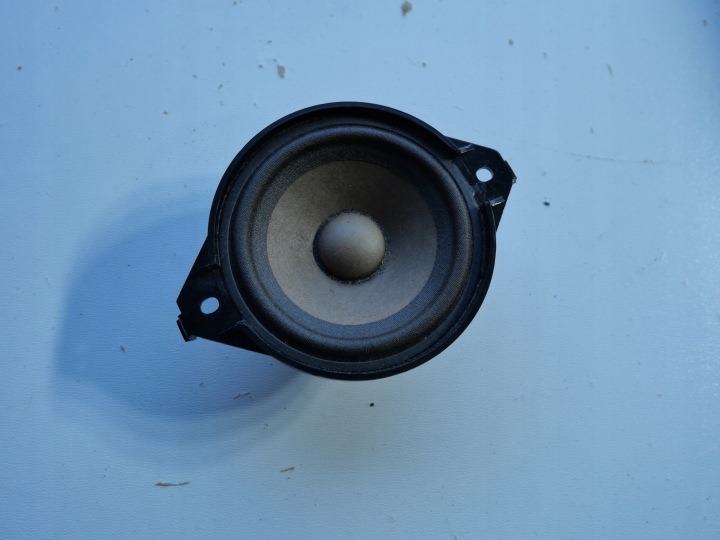 AUDI A1 8X Q3 8U0 lautsprecher armaturenbrett konsole 8X0035416C