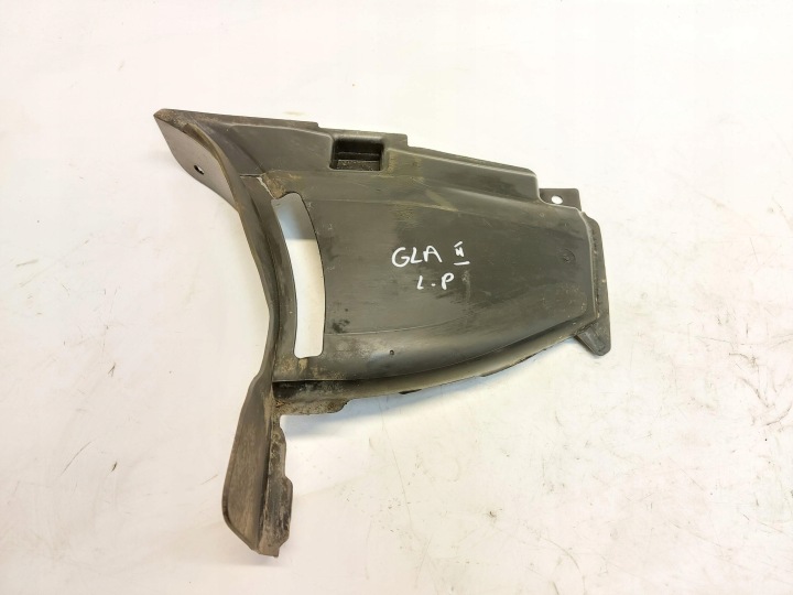 Mercedes GLA 200 II H247 W247 2023r TROJKAT NADKOLA links vorne