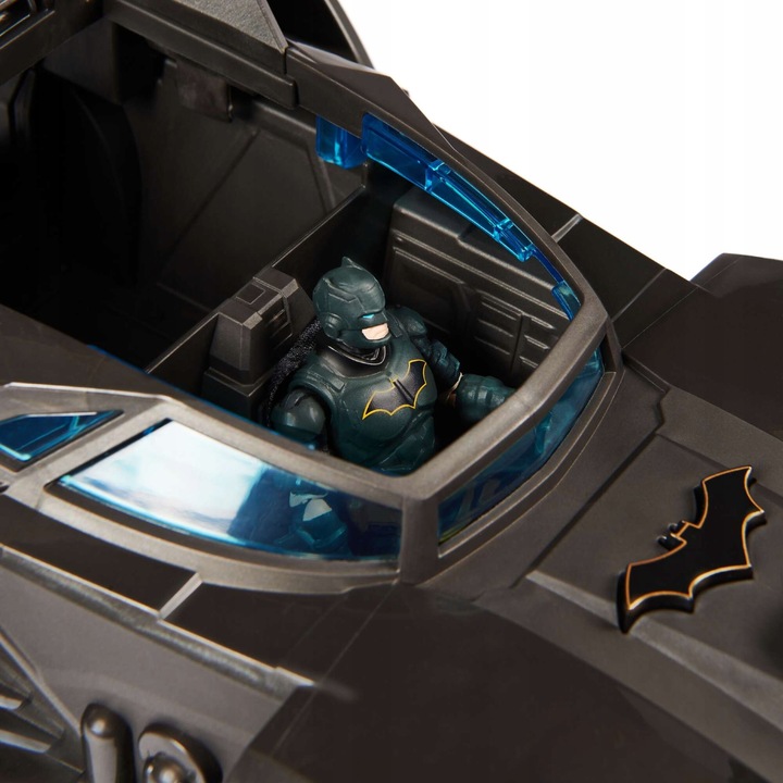 DC COMICS POJAZD BATMOBILE Z WYRZUTNIĄ + FIGURKA LALKA BATMAN 10 CM ZESTAW Płeć chłopcy
