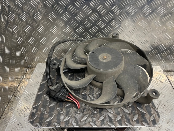 radiator fan VOLKSWAGEN GOLF 4