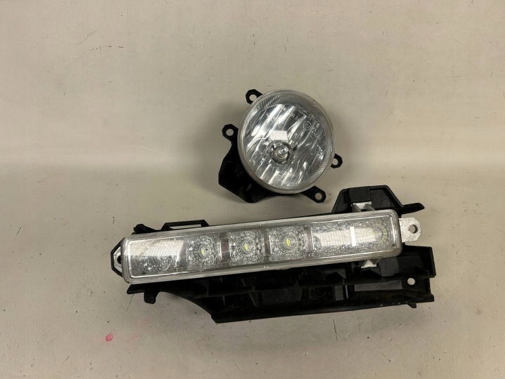 Toyota Aygo 19- DRL komplet Nebelscheinwerfer rechts vorne vorne
