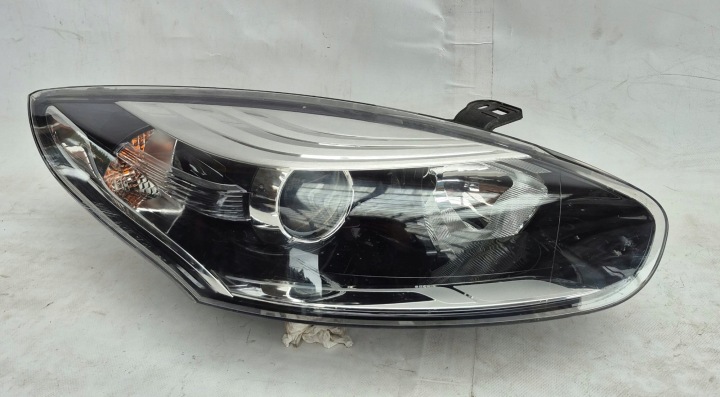 RENAULT MEGANE III LIFT 14- Feux phare Droit Avant Avant Lentille 260100923R