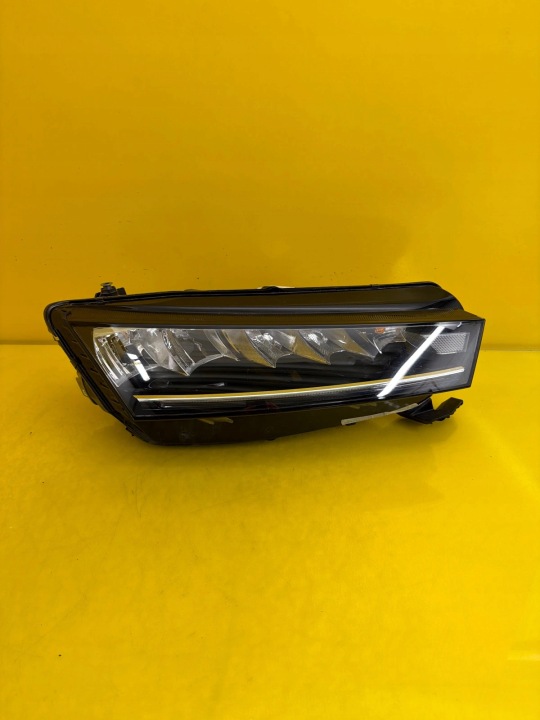 licht rechts Skoda Octavia IV 2020- Led 5E4941016