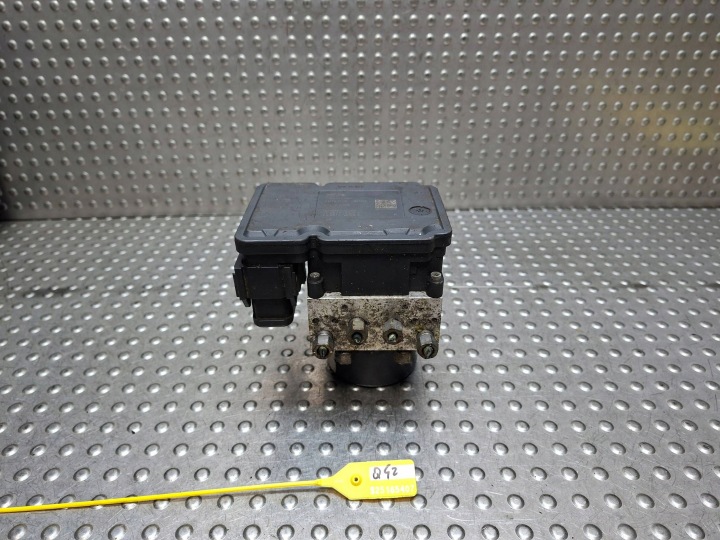 pumpa kompjuter računalo ABS CHRYSLER 300C 05- 00404577C000 25.0927-4335.3