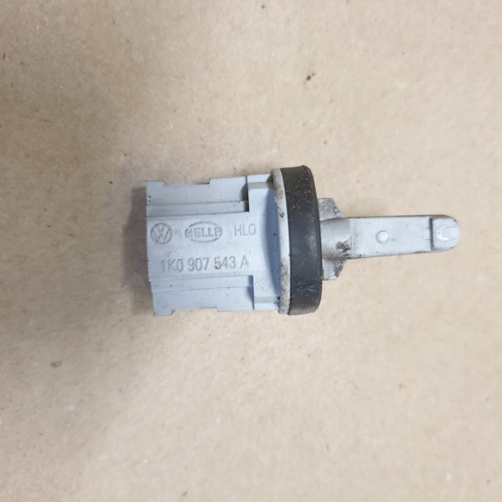Capteur TEMPERATURY Bloc de chauffage complet VW GOLF V AUDI OE