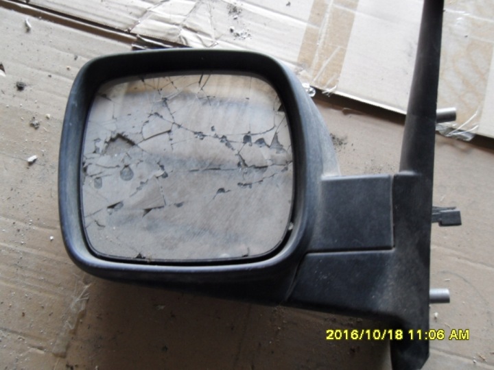 LUSTERKI Esterne sinistro RENAULT KANGO III 09r