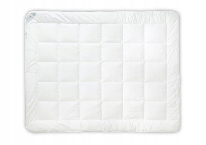 Antialergická přikrývka 200x220 Cotton letní 900 g bílá