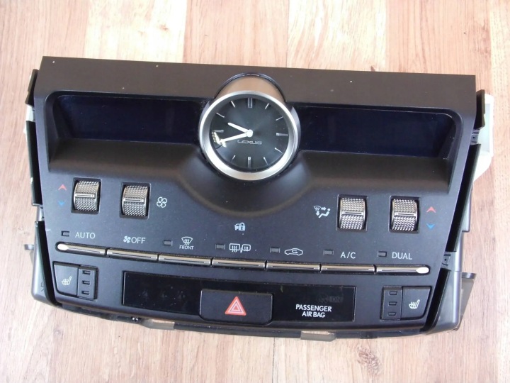 LEXUS NX300H LIFT UNITE COMMANDE CLIMA CONTRÔLE REGULACJA 5590078650