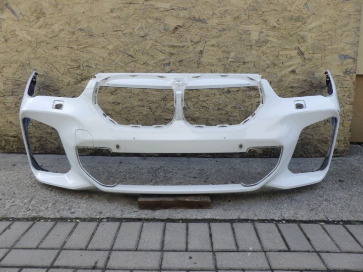 BMW X1 F48 M PAKIET LIFT LCI Frontstoßstange