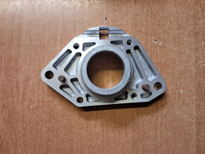 KOLNIERZ bracket POMPY NIWO MERCEDES 124 1022300045 1022300245 new