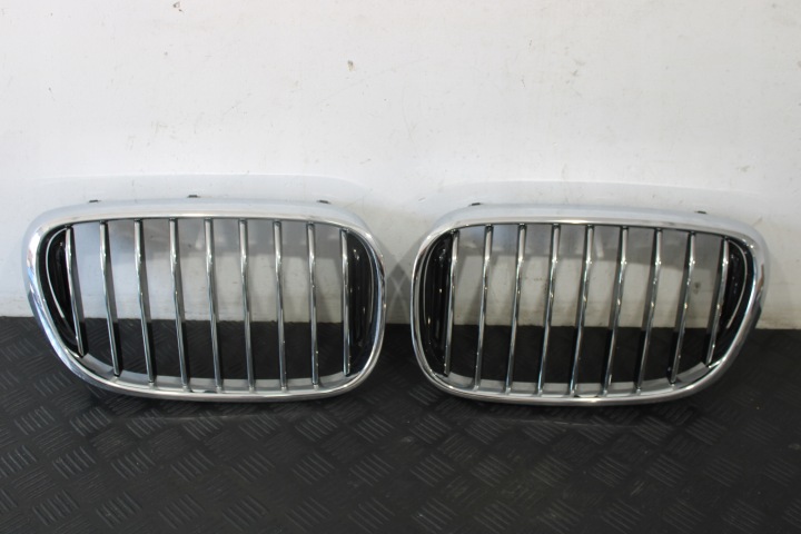 MASKA BMW 7 G11 7369904 7369903