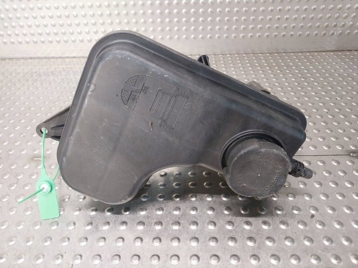 Ausdehnungsbehälter 7800293 7800292 BMW E60 E61 E65 E66 E67 X3 E83