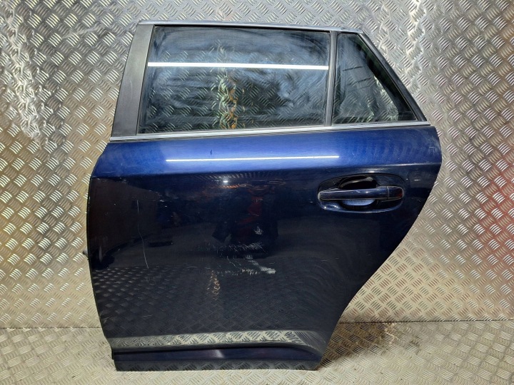 Portière Arrière Arrière Gauche TOYOTA AVENSIS T27 09-18 Complets