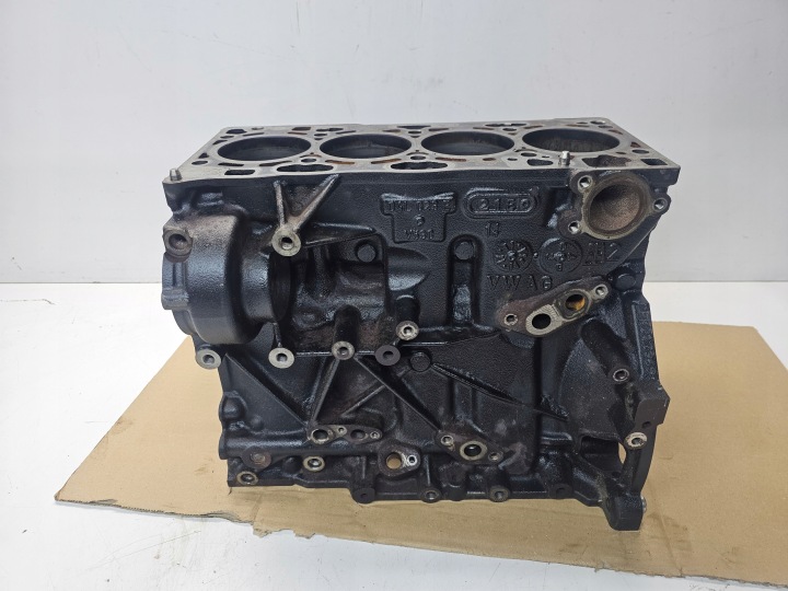 BLOK Motore AUDI VW SEAT SKODA 1.6 TDI CRK 04L023E