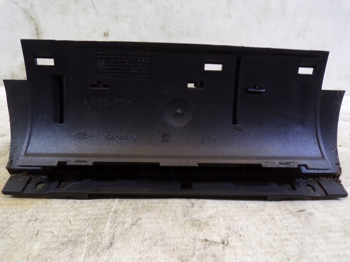 Aschenbecher SKODA SUPERB 1 und