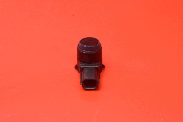 snímač parkovania predok PDC 13300764 OPEL ZAFIRA C TOURER 12-16