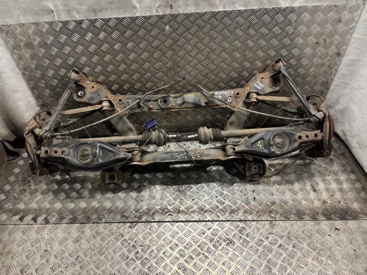 Essieu arrière Mercedes W203 Coupe 1.8K 203350901