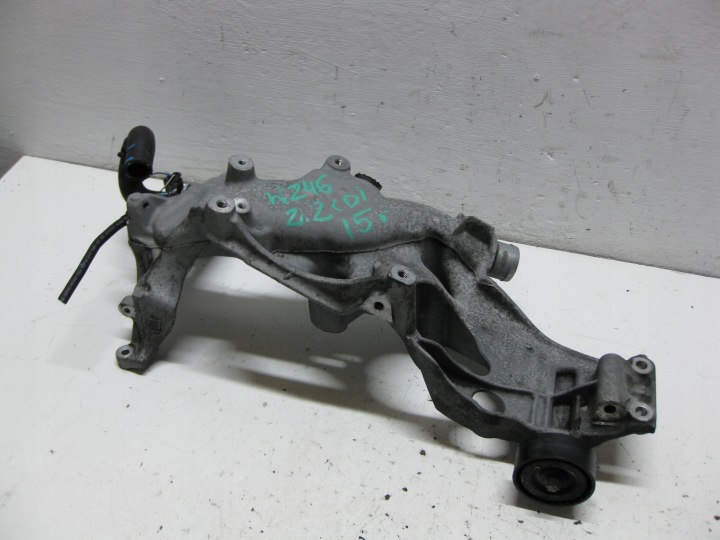 MERCEDES W246 2.2 CDI 14R holder holder of the engine A6512011709