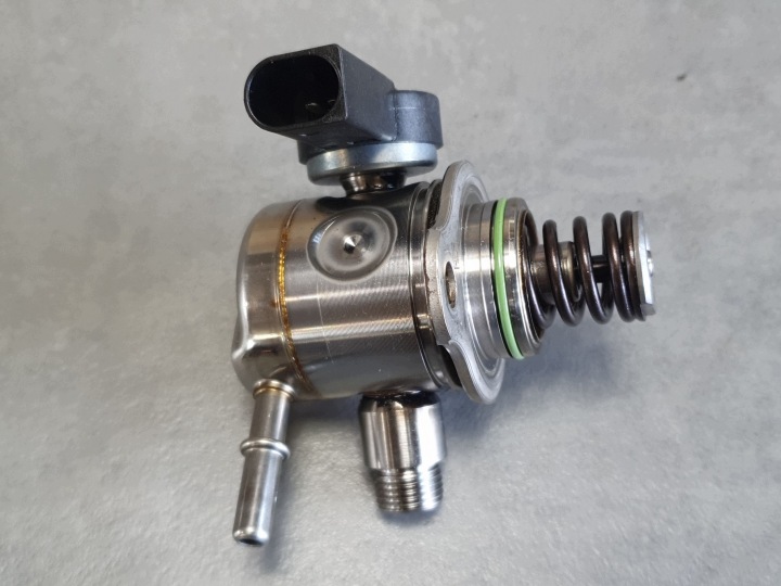 Audi A3 8Y 1.5 Einspritzpumpe 05E127027L