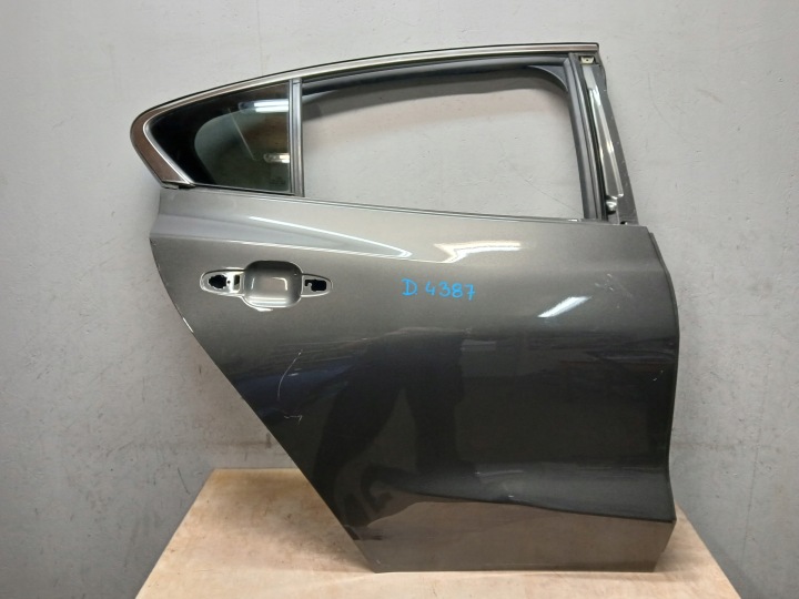 dveře záď pravé FORD FOCUS MK4 HB