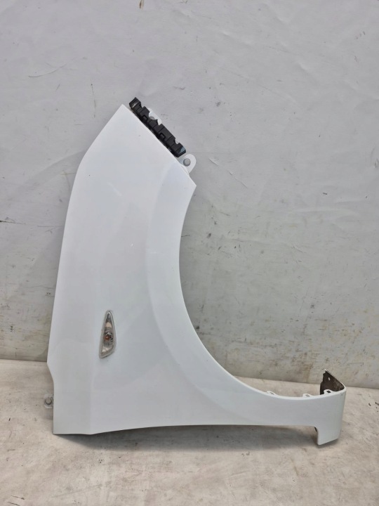 HYUNDAI I10 II 13- Aile Droite Avant Avant Support Aile