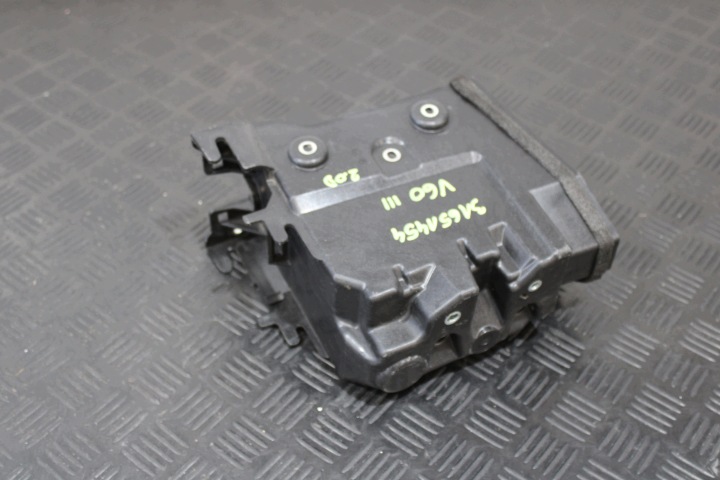 držiak Obal akumulátora 31651454 VOLVO S60 V60 III 3 KOMBI