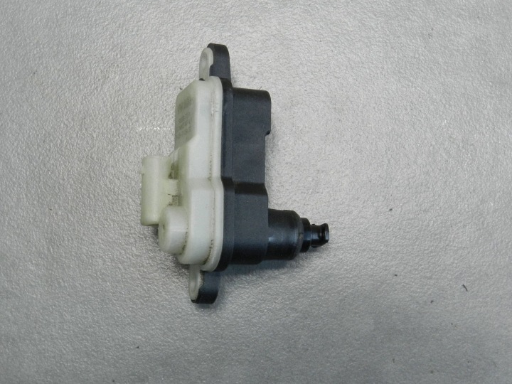 Volkswagen Golf VIII de la Serrure Volet Réservoir Carburant 510810773A N58515