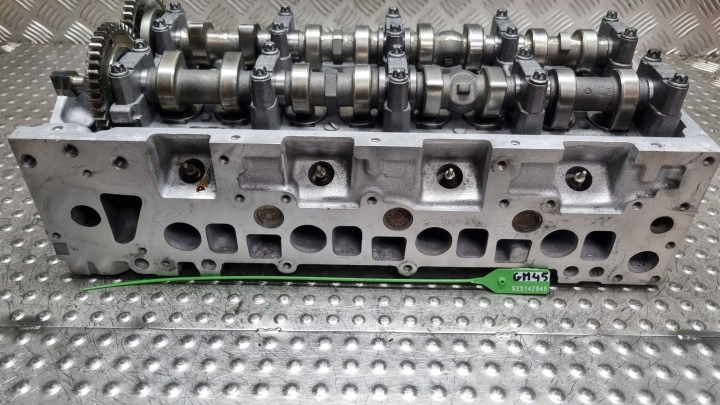 head. complete of a cam A6110105320 MERCEDES W203 W209 2.2CDI