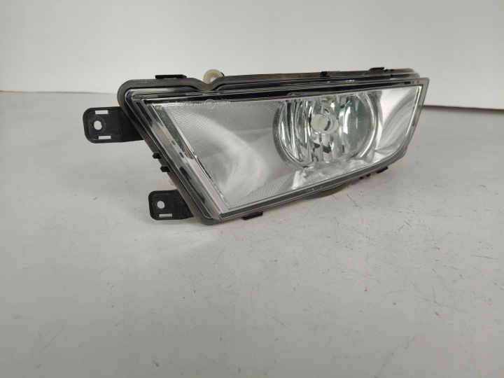 Nebelscheinwerfer links SKODA OCTAVIA III 3 5E 5E0 12-16