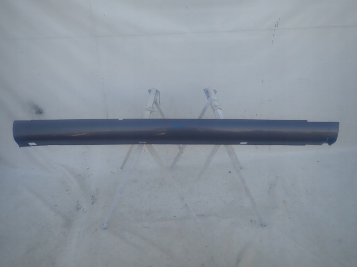 KIA SORENTO et LIFT 06-09 Jupe Droite Moulage Jupe