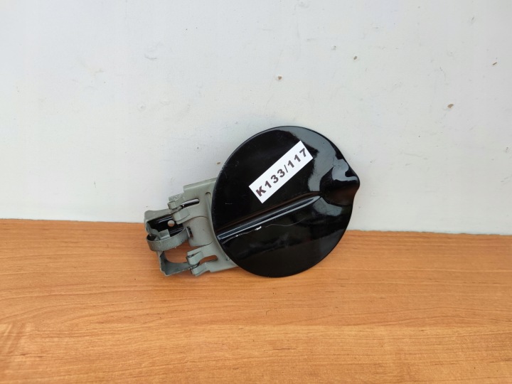 CHRYSLER PT CRUISER VOLET TRAPPE CARBURANT CARBURANT DRZWICZKI