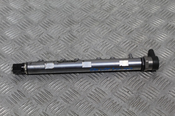 Kraftstoffverteiler Einspritzleiste BMW 3 E90 E91 7809128