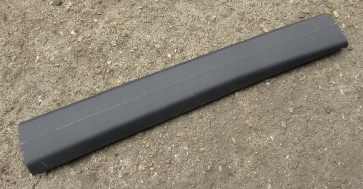 AUDI Q3 20R moulding door right front 83A853960