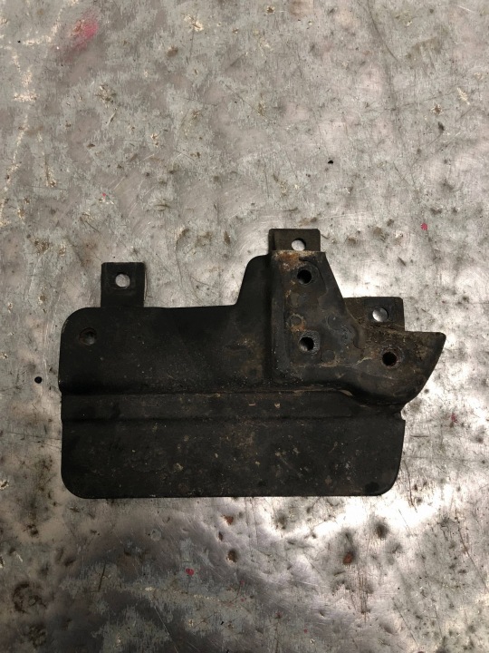paraspruzzo sinistra posteriore AUDI A3 8P LIFT 8P0853833C